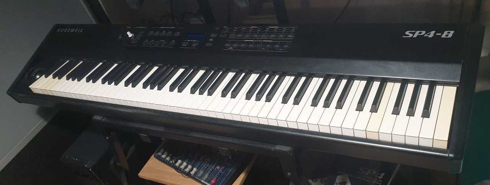 KURZWEIL SP4-8 Stage Piano