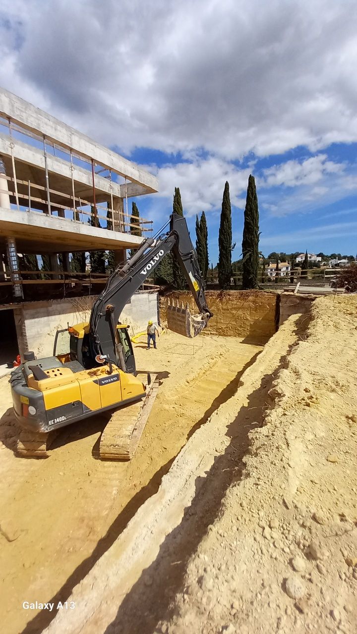 Fazemos serviços de cofragem e ferragens