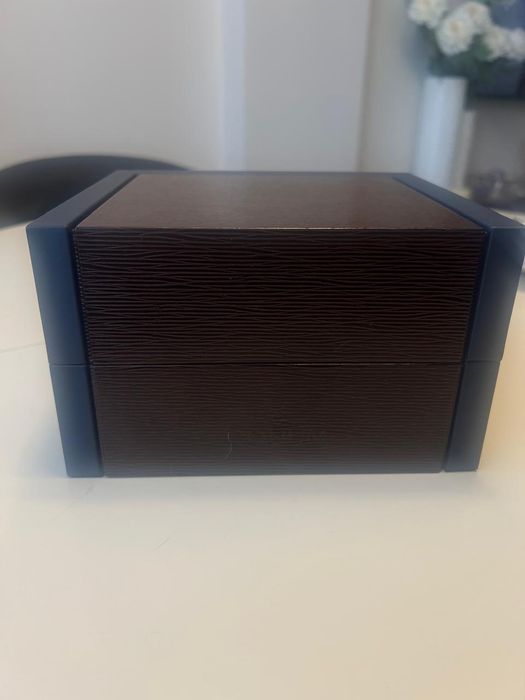 Коллекционная шкатулка от часов Corum (оригинал)