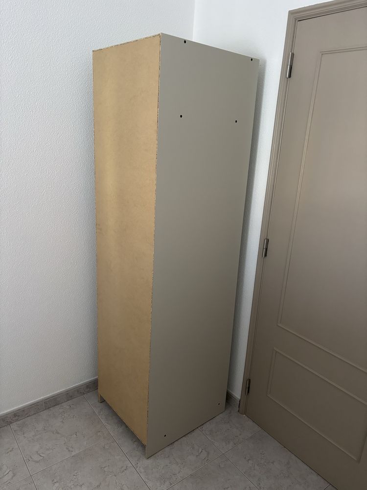 Roupeiro bege IKEA