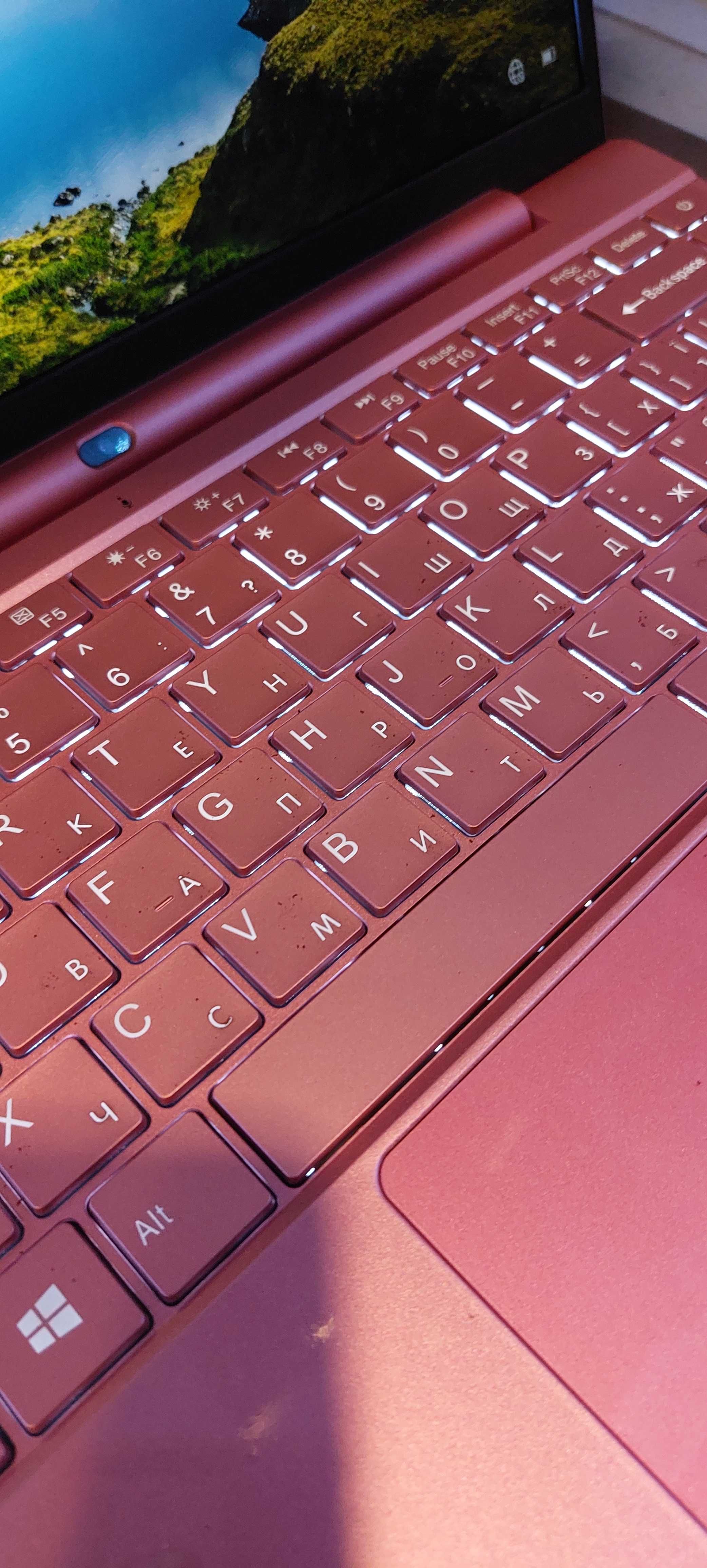 Гравировка клавиатуры ноутбука. Нанесение русских букв на клавиши