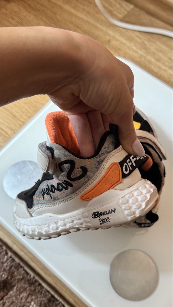 Кросівки, кеди дитячі 23 розмір Off-white
