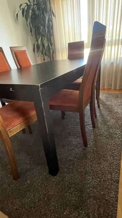 Mesa 1,6m extensivel ate 2,4m com 6 cadeiras