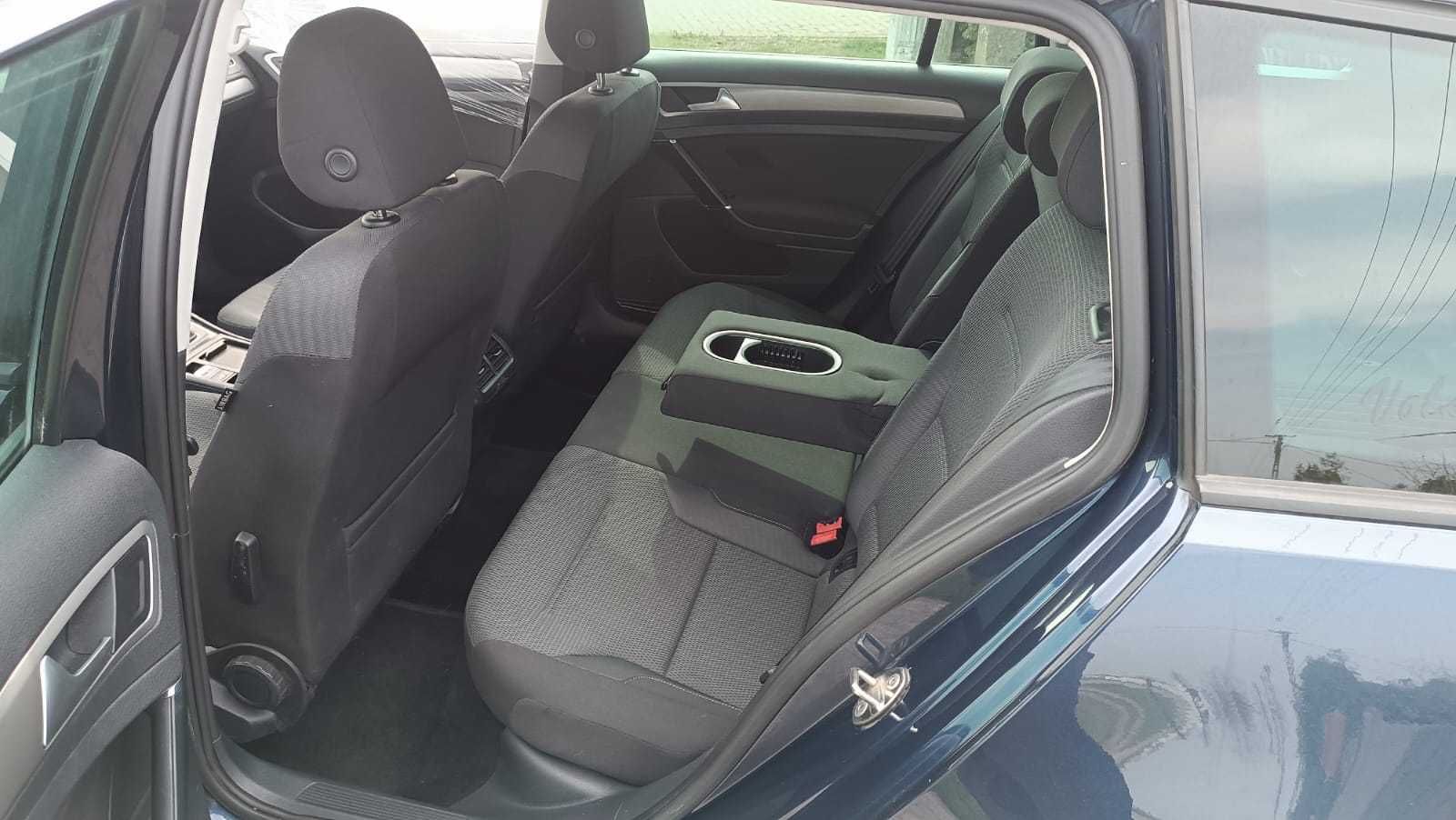 Vw Golf VII kombi fotele fotel kierowcy pasazera kanapa tapicerki