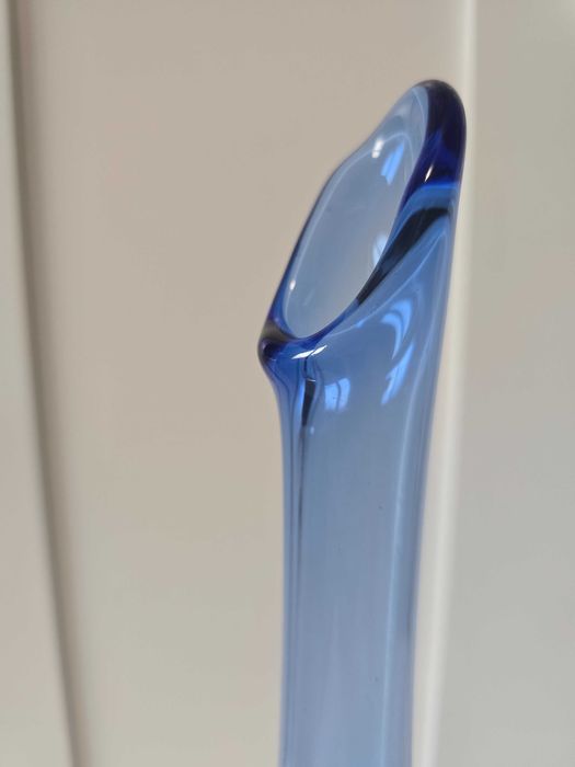 Wazon niebieski - szkło - Huta Szkła Gospodarczego Ząbkowice