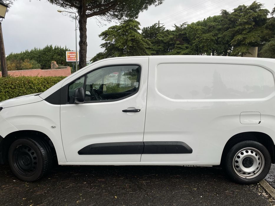 Critroen Berlingo 1.5 BlueHDI - Longa ( IVA Dedutivel )