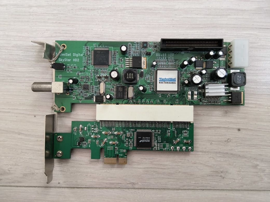 Компютерний супутниковий тюнер Technisat skystar HD2 PCIe S2 PCI