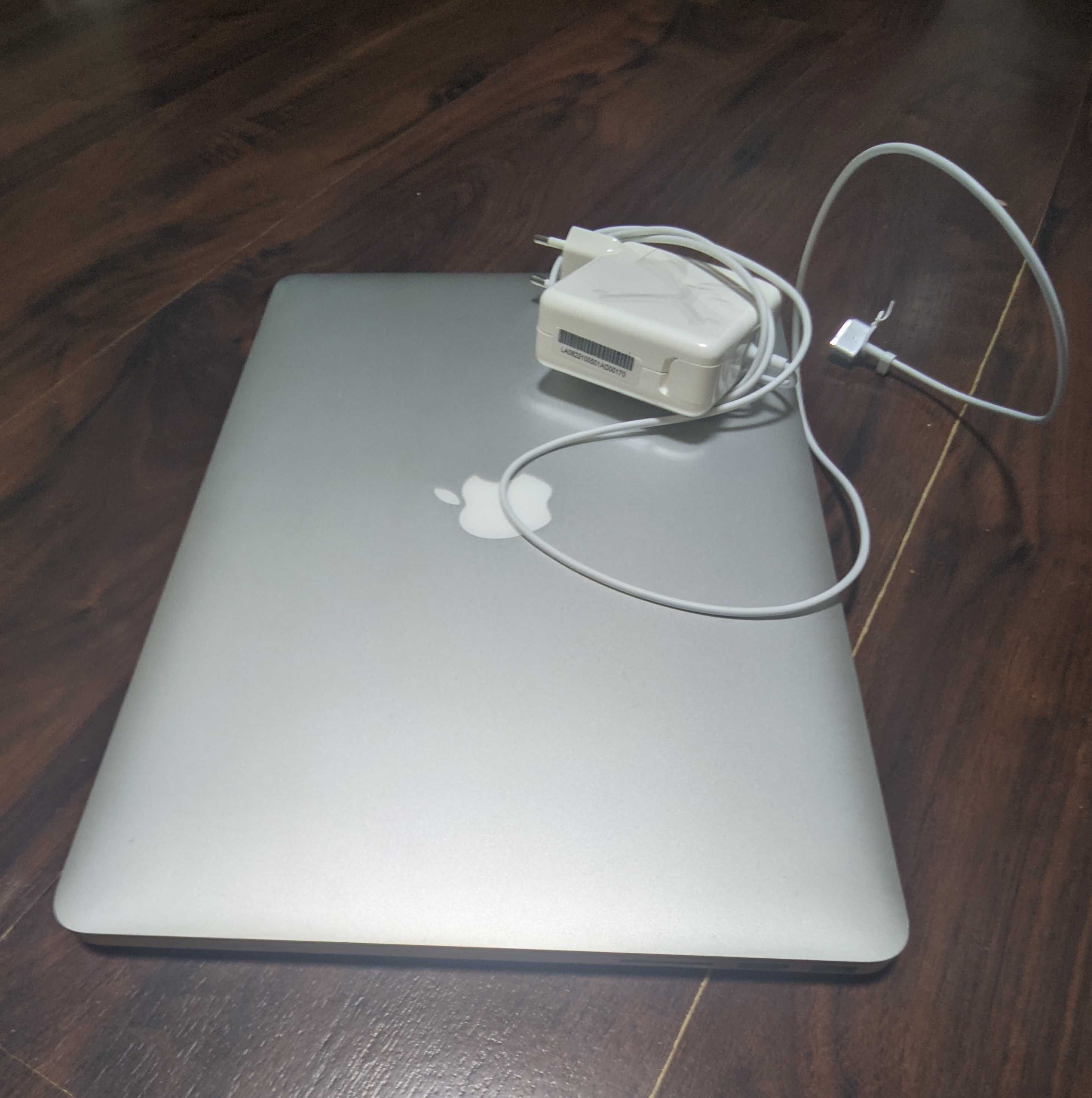 MacBookPro Mid 2015 15 i7 16GB 512SSD  AMDRadeon R9 Нові АКБ і SSD