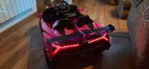 Auto Lamborghini veneno na akumulator dla dzieci na pilot