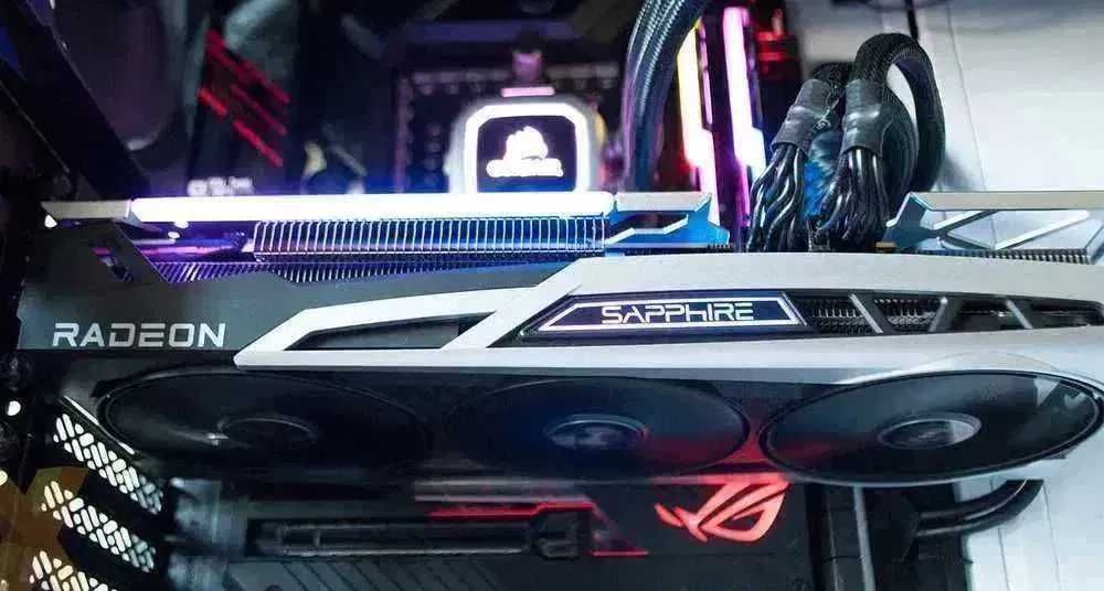 RX 6700 XT 12GB saphire nitro+
