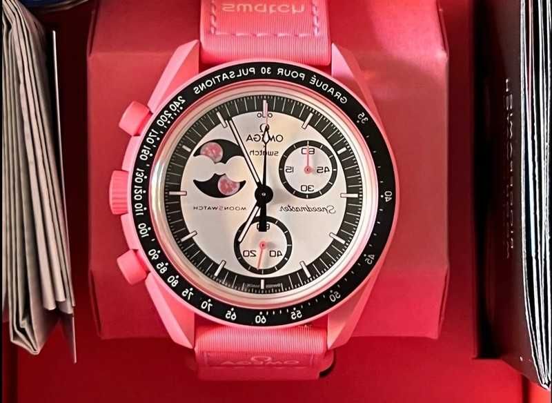 Zegarek Omega x Swatch Pink Moon Phase SO33P100 – Unikalny design