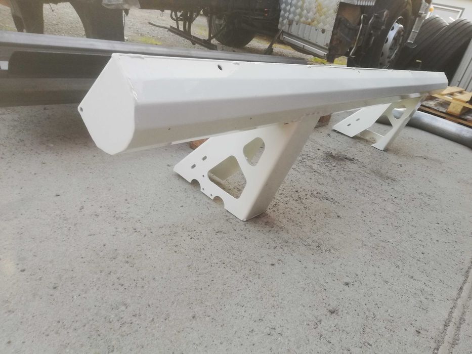 Zderzak Krone chłodnia mocowania A