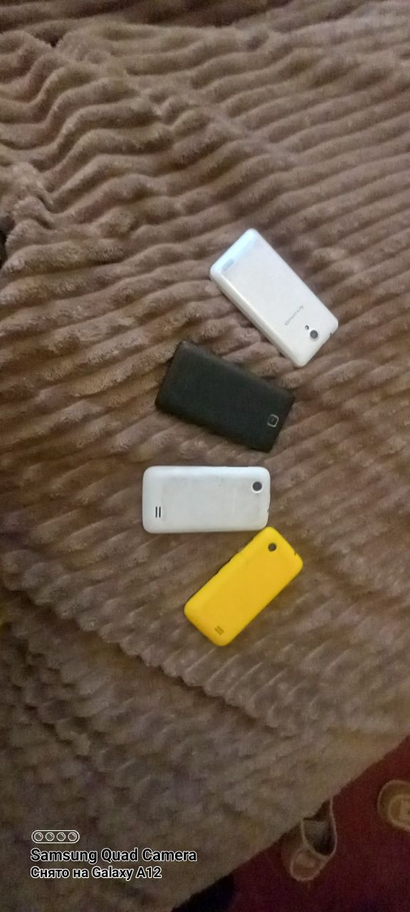 Телефони без акумуляторів