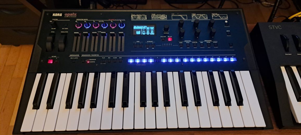 Syntezator Korg Opsix