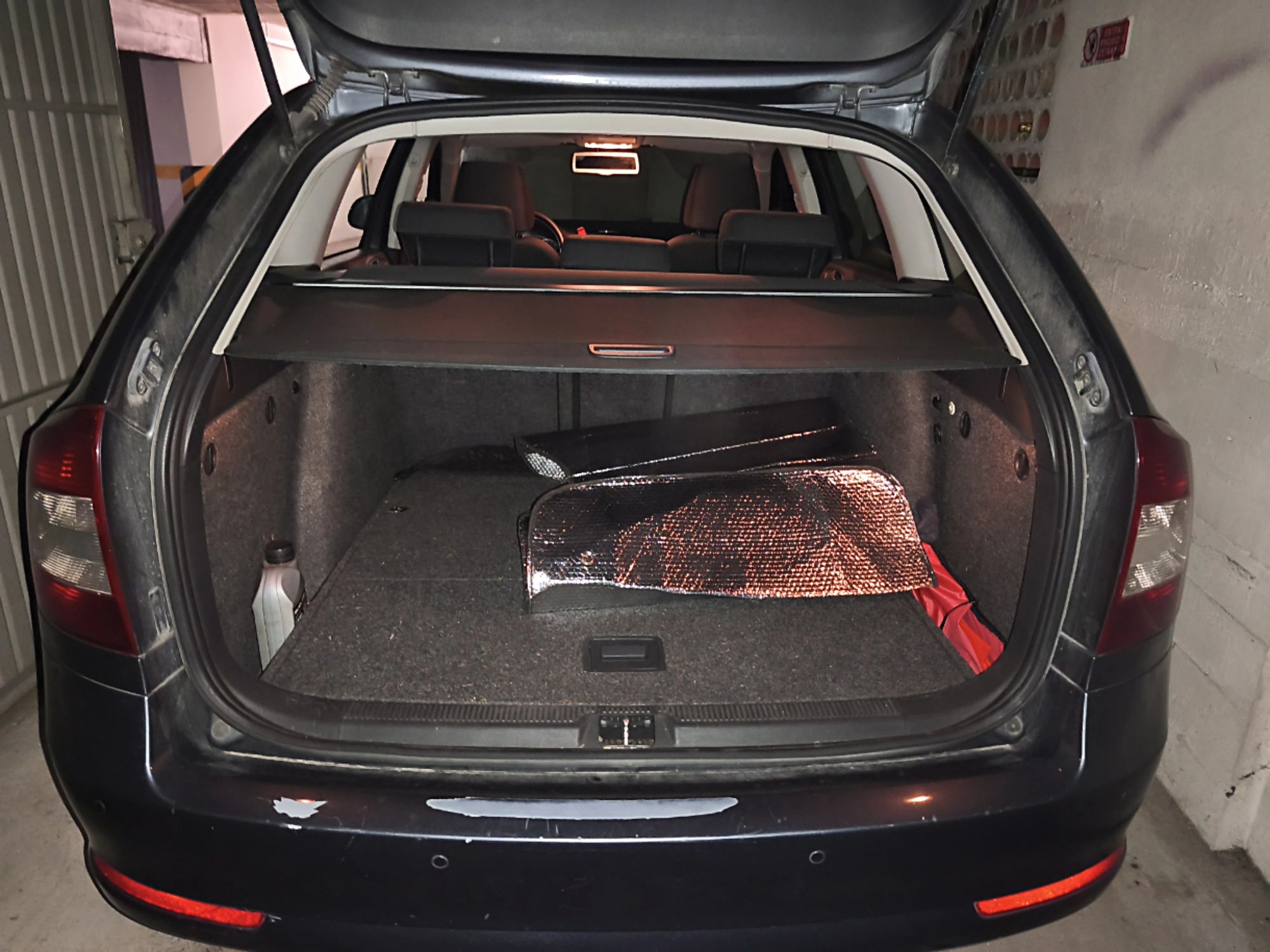 Skoda Octavia 1600 cinza 2010
