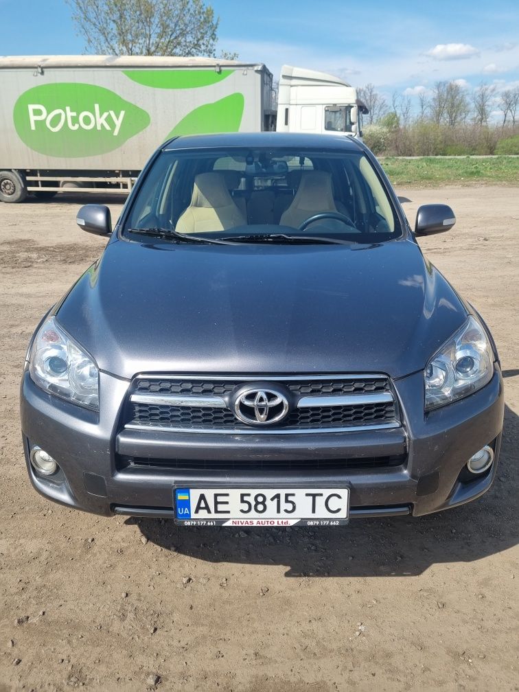 Toyota Rav 4 (Тойота рав 4)