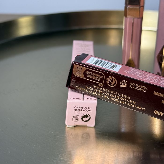 Олівець, блиск для губ, рідка помада Charlotte Tilbury Pillow Talk