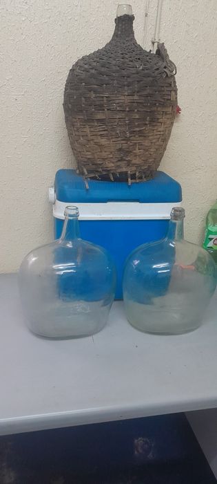 Garrafoes vidro antigo