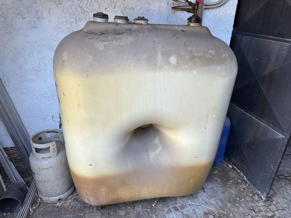 Depósito 700 litros SCHUTZ