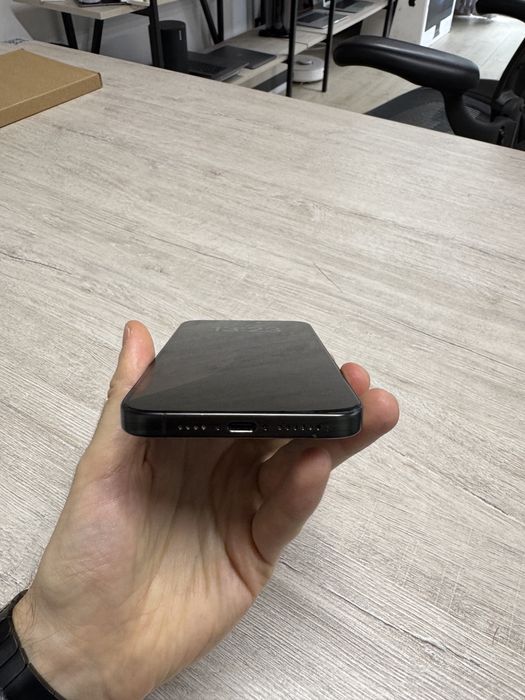 Apple iPhone 15 Pro Max 256GB Black Titanium магазин гарантія