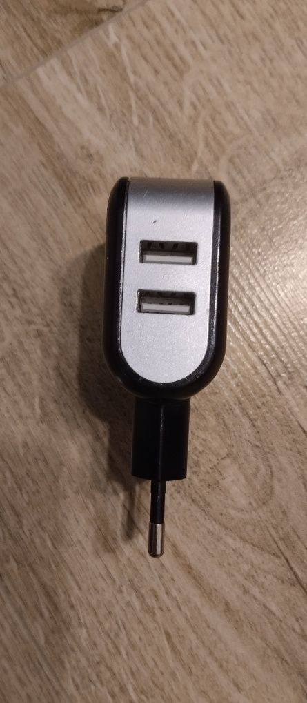 Ładowarka sieciowa 2 gniazda USB