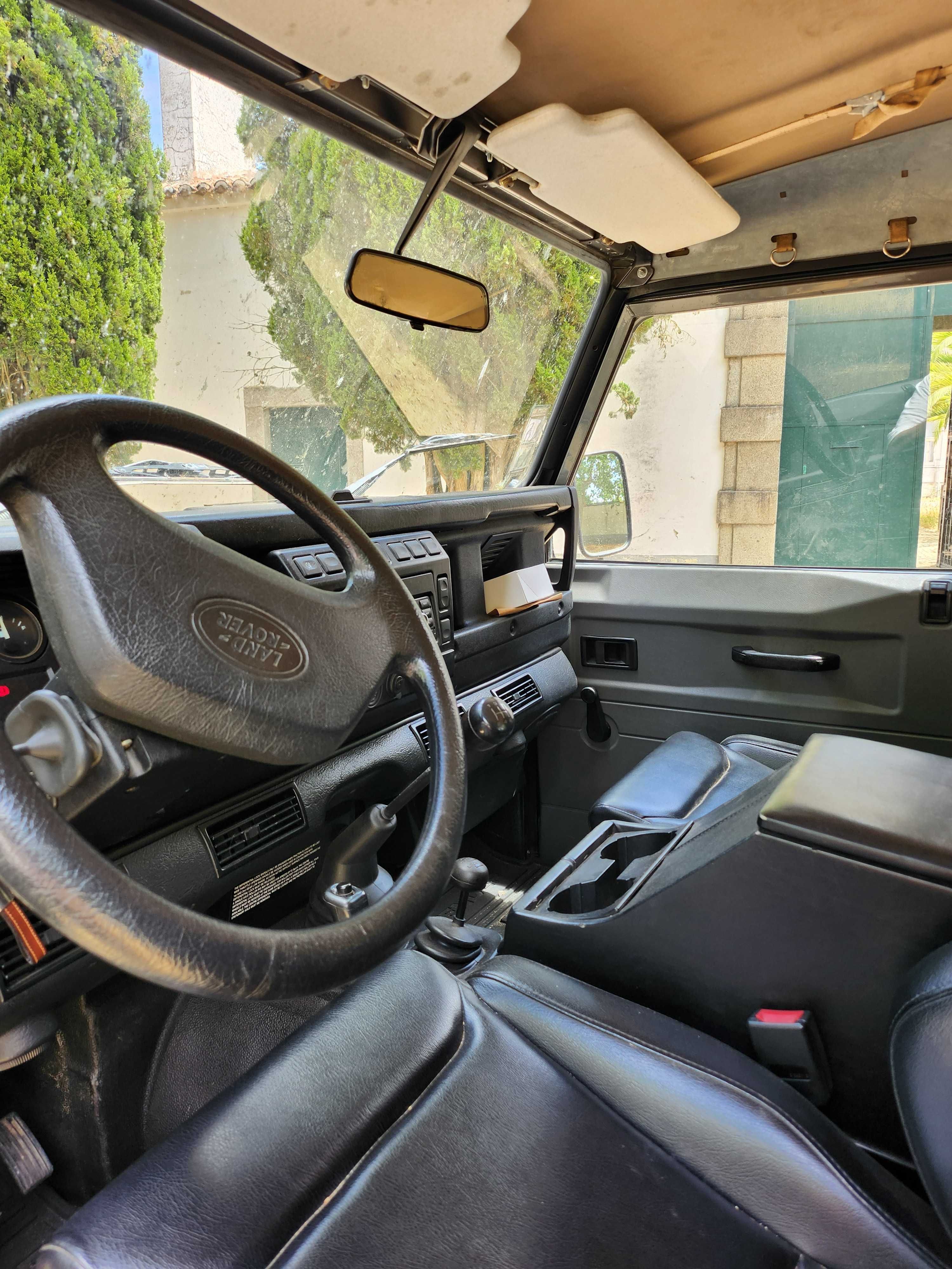 Land Rover Defender 110 Unico