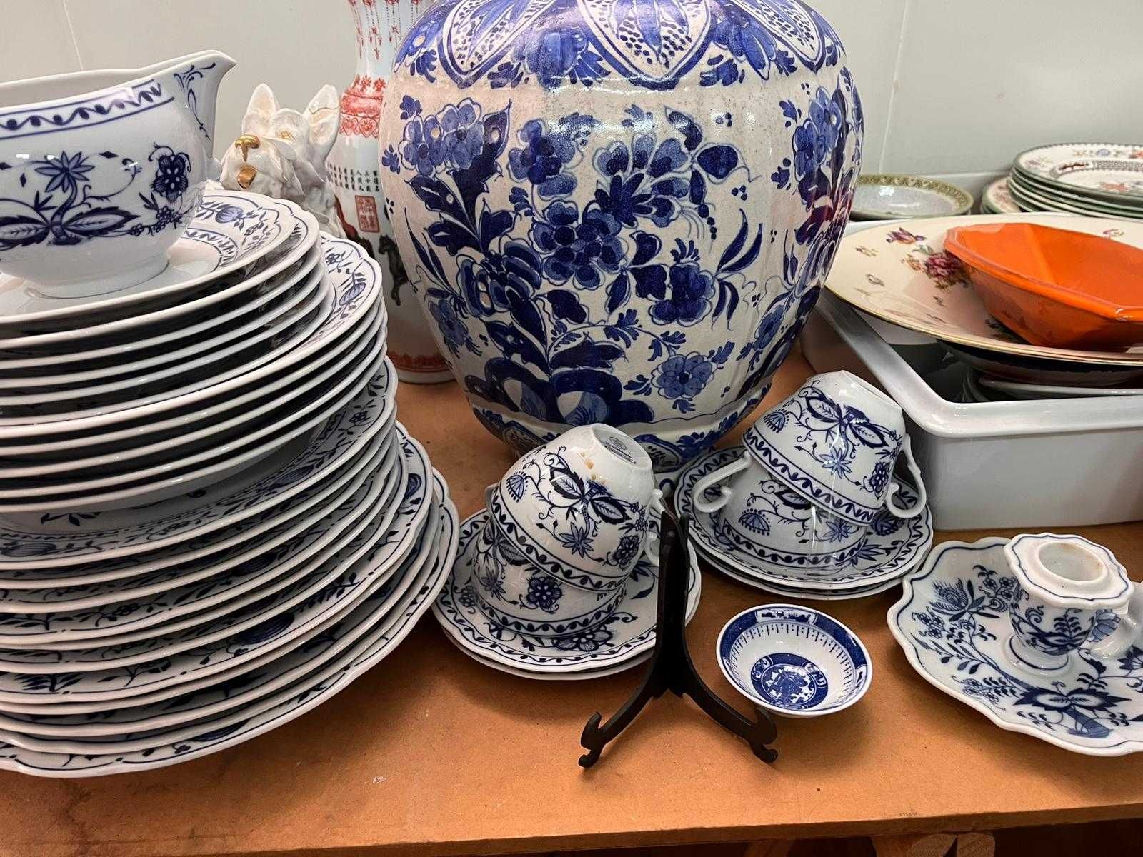 Coleção de Loiça Decorativa – Serviços Completos e Peças individuais