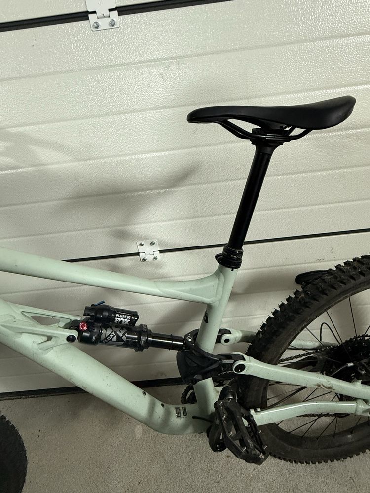 Specialized Status 160 Full Suspension Mountain Bike 2023