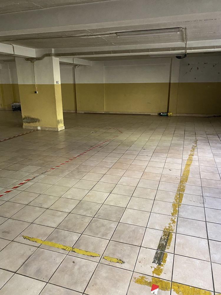 Lugar de garagem - Seixal