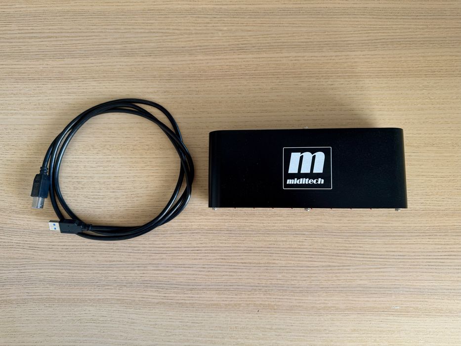 Interface MIDI USB Miditech 8×8 – 2 anos garantia – como novo