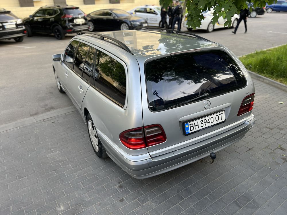 Mercedes Benz АВТОМАТ 2,2 Дизель