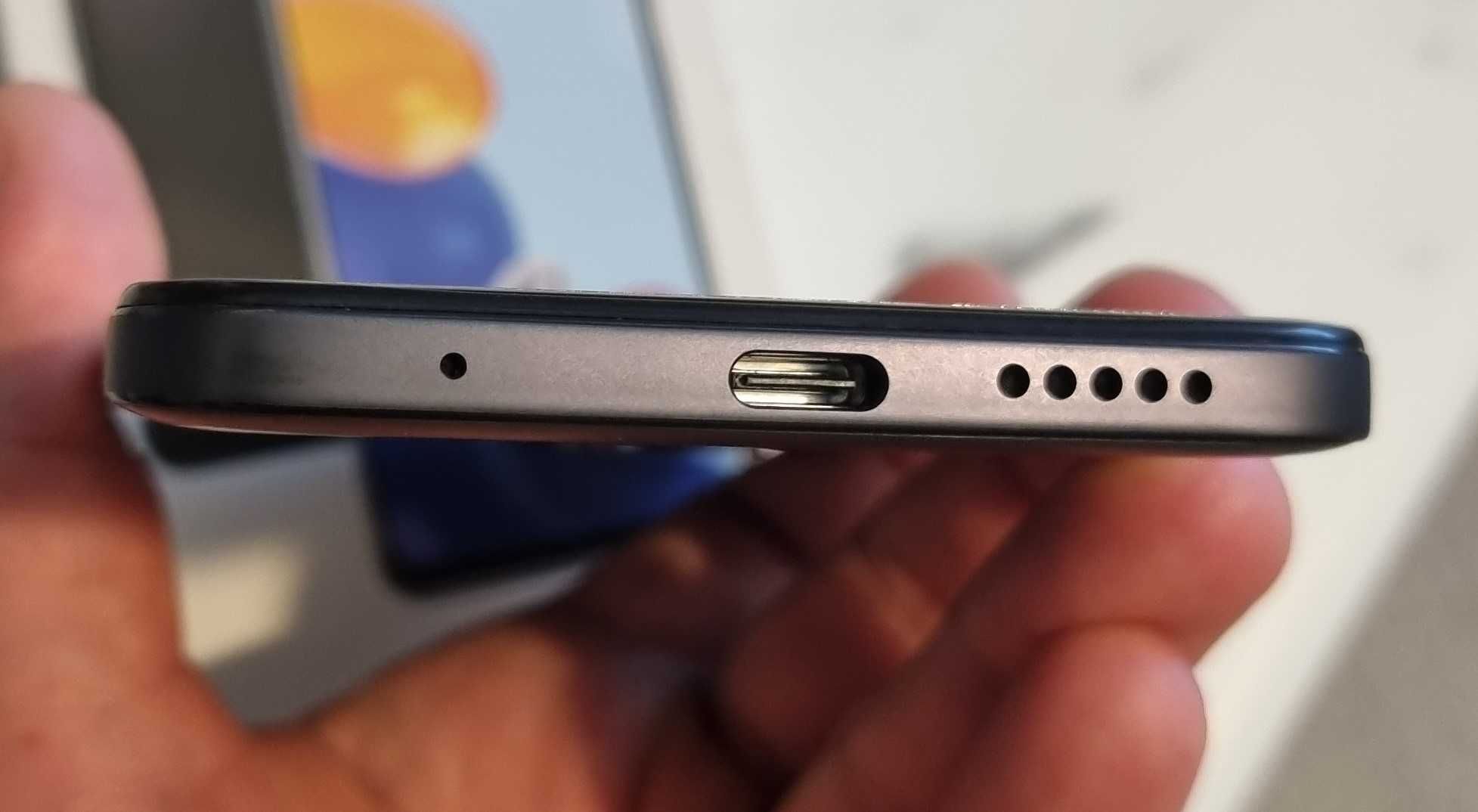 Redmi Note 11, 4(+2)/128, jak nowy, czarny, okazja!