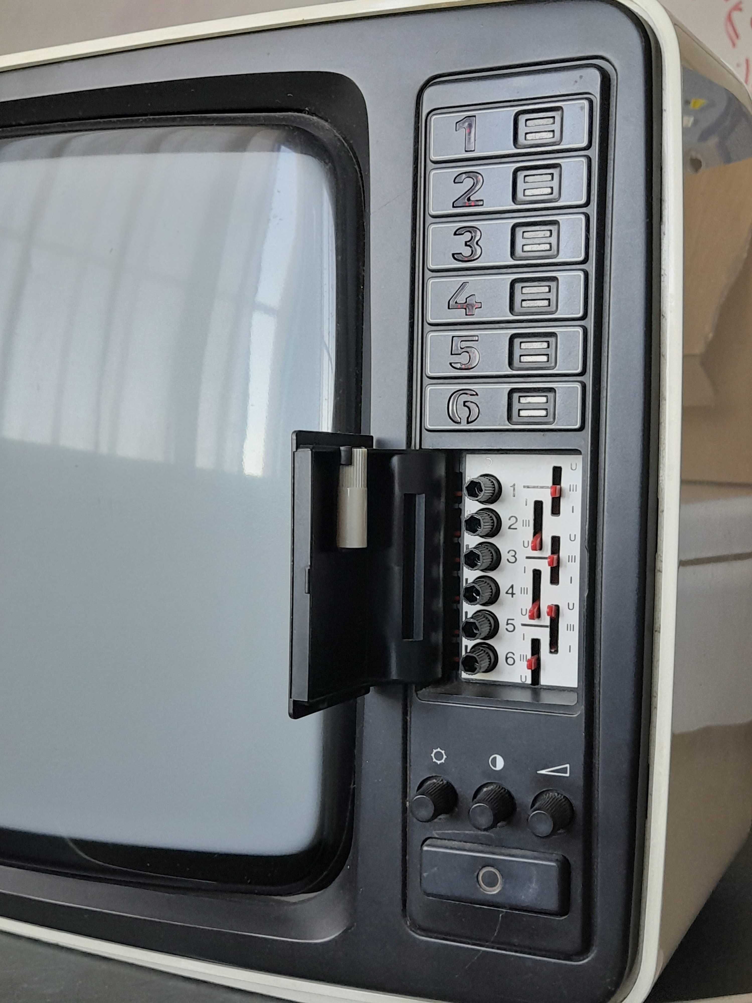 Televisor Grundig vintage - anos 70