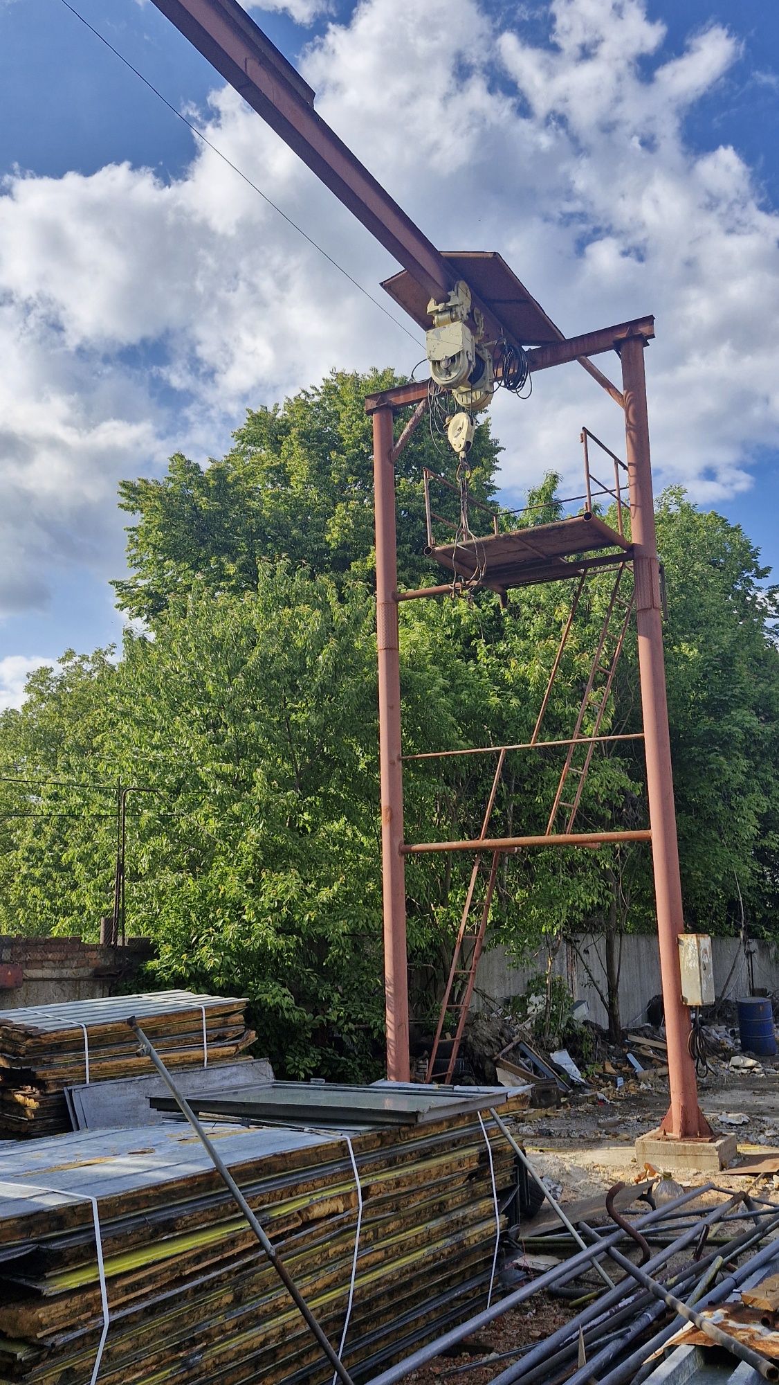 Кран балка брами ворота
