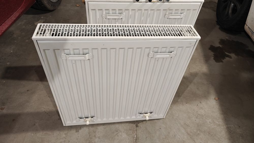 NieKaloryfer grzejnik 60x60x100 2 szt zasilanie dolne prawe