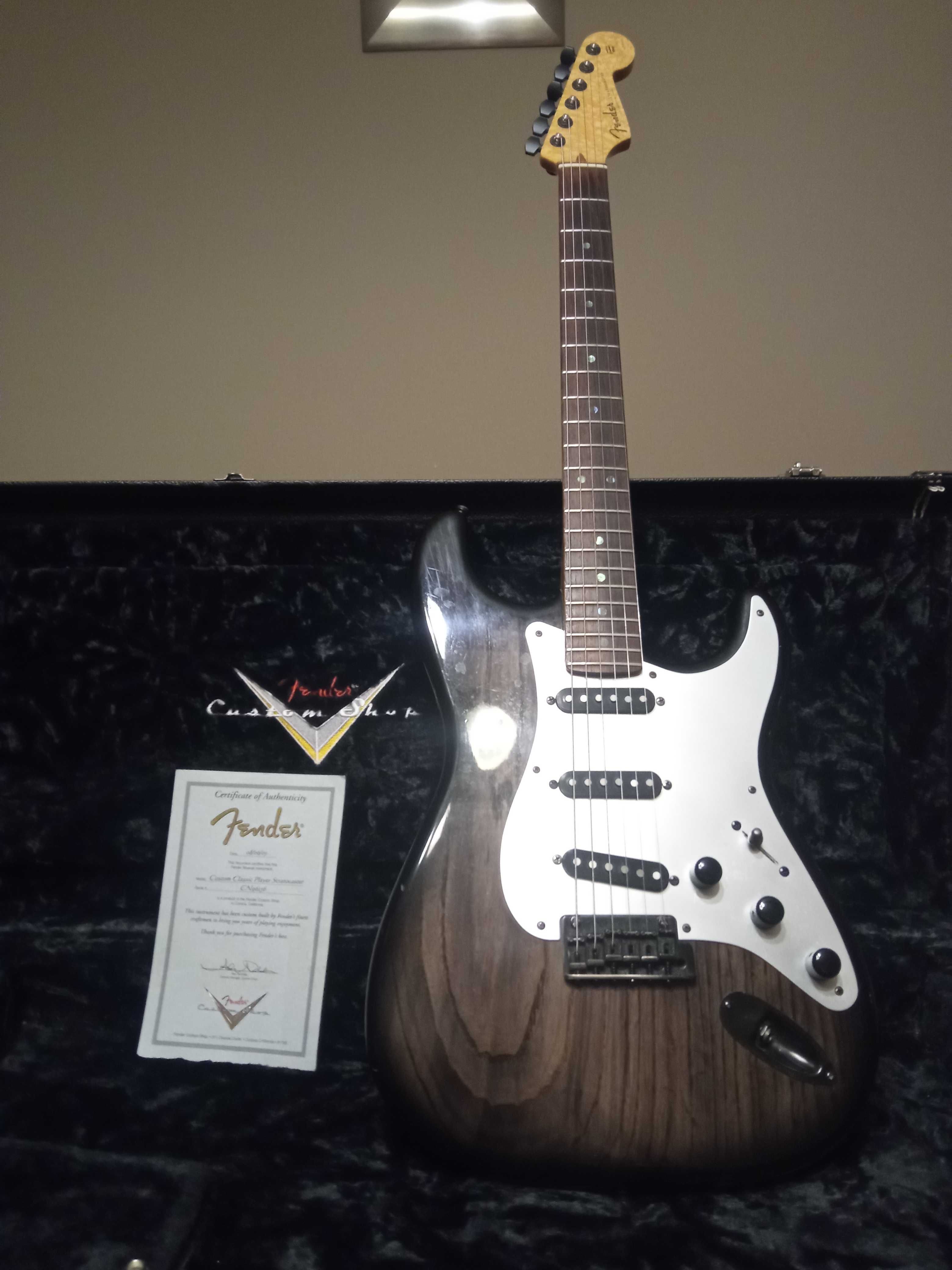 fender stratocaster custom shop clasic player 2003 USA