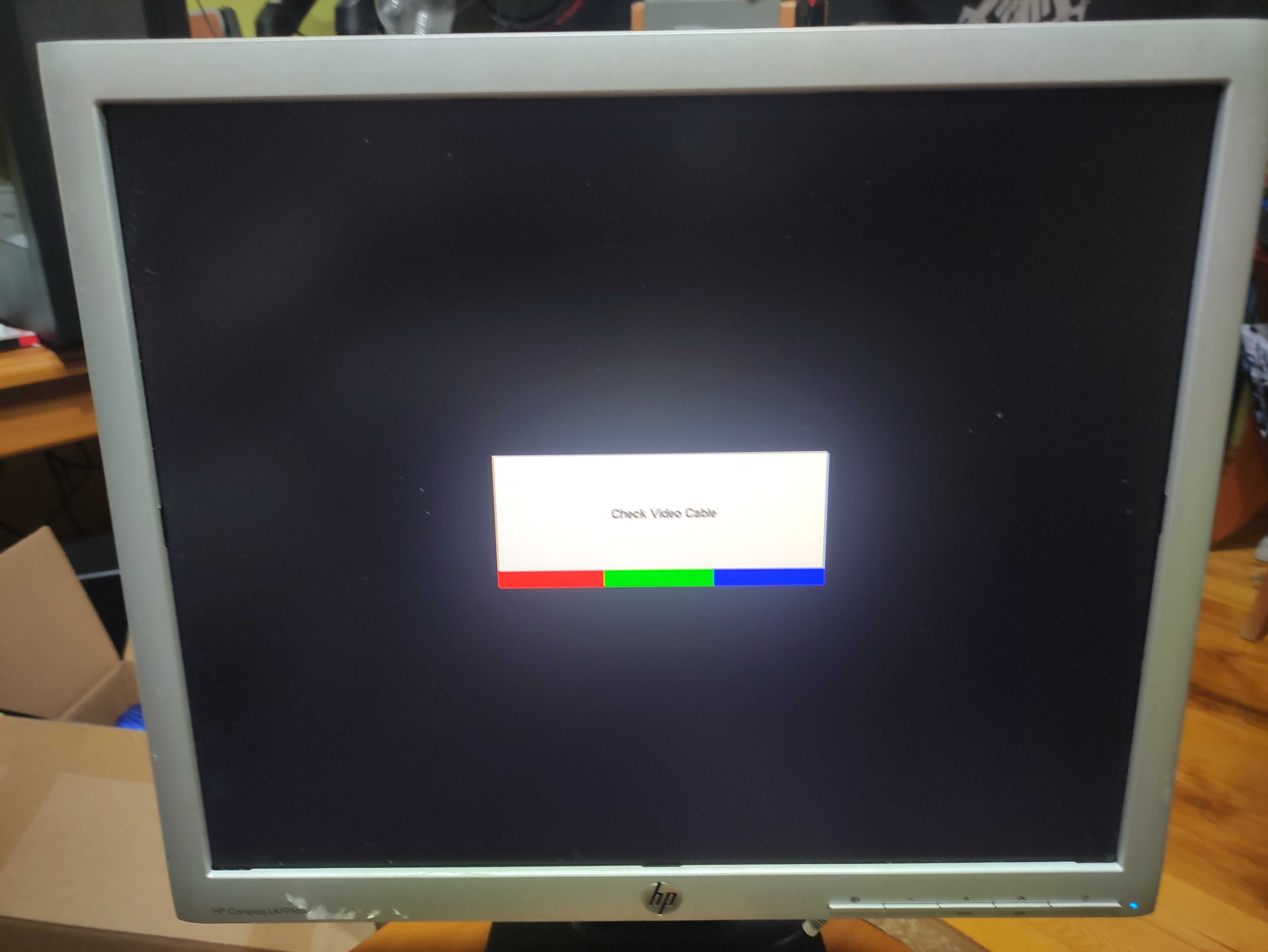 Monitor 19cali HP Compaq LA1956x sprawny + kabel zasilający