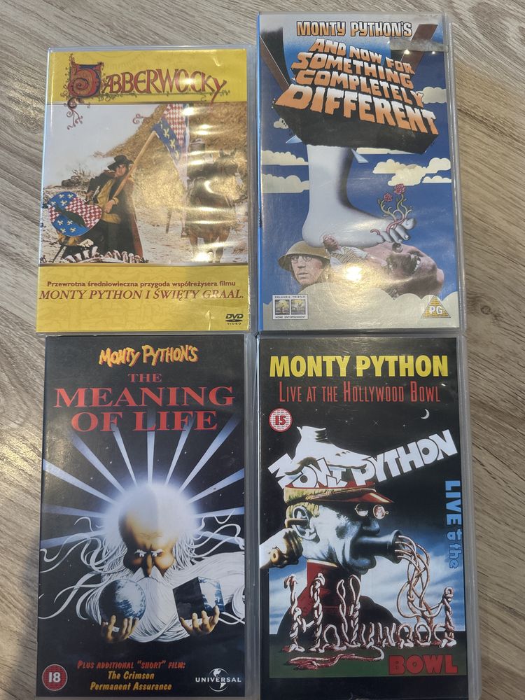 Kolekcja Monty Python VHS