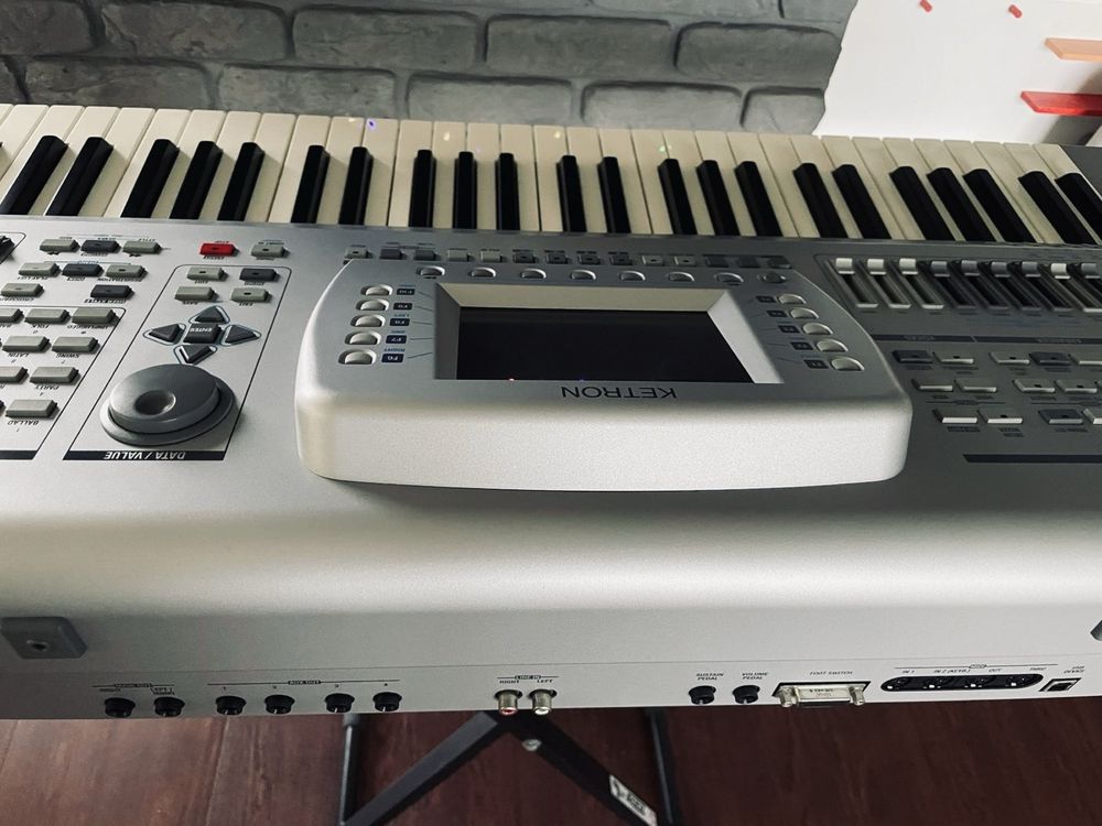 Ketron audya5 JAK NOWY !