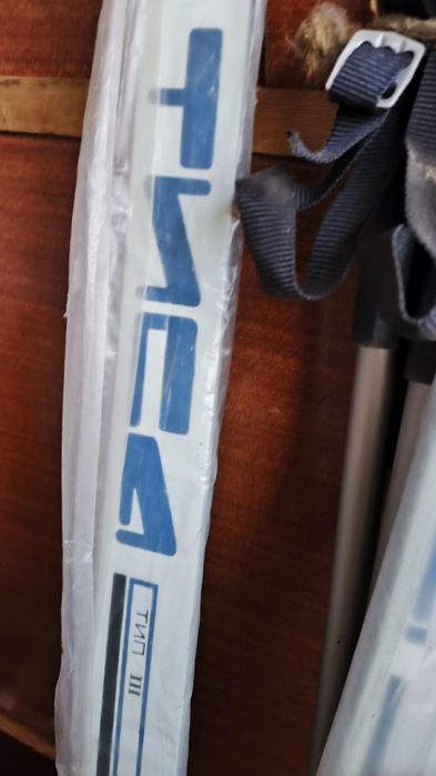 Лижи та лижни палиці