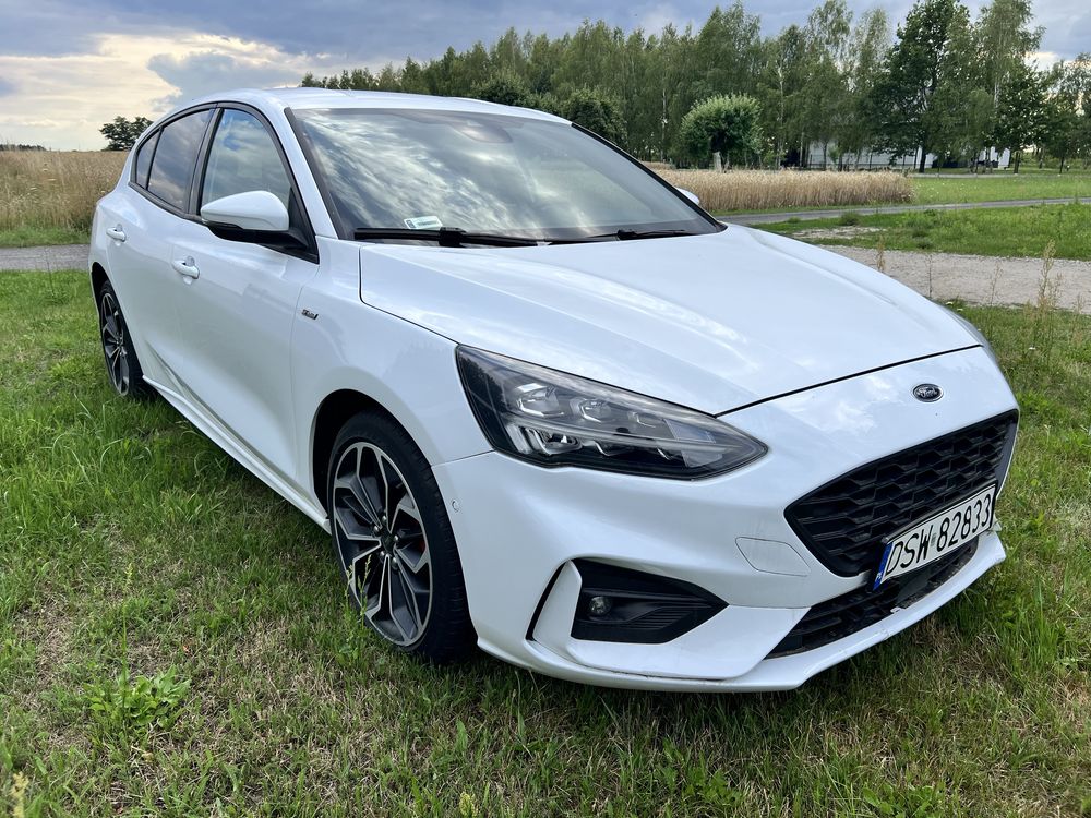 Ford Focus 1.5 Benzyna 2019r ST Line 68tys przebigu uszkodzony