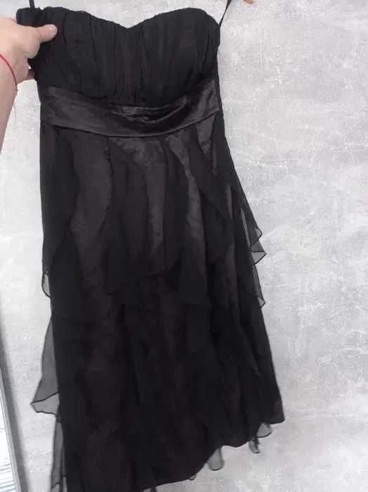 Sukienka mała czarna bez ramiączek Zniżka na zestaw