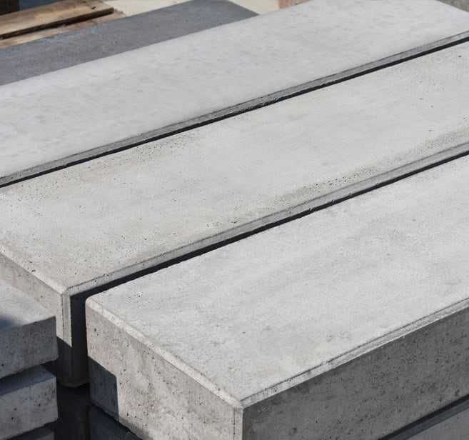 Stopnie blokowe (schody blokowe ) z betonu architektonicznego