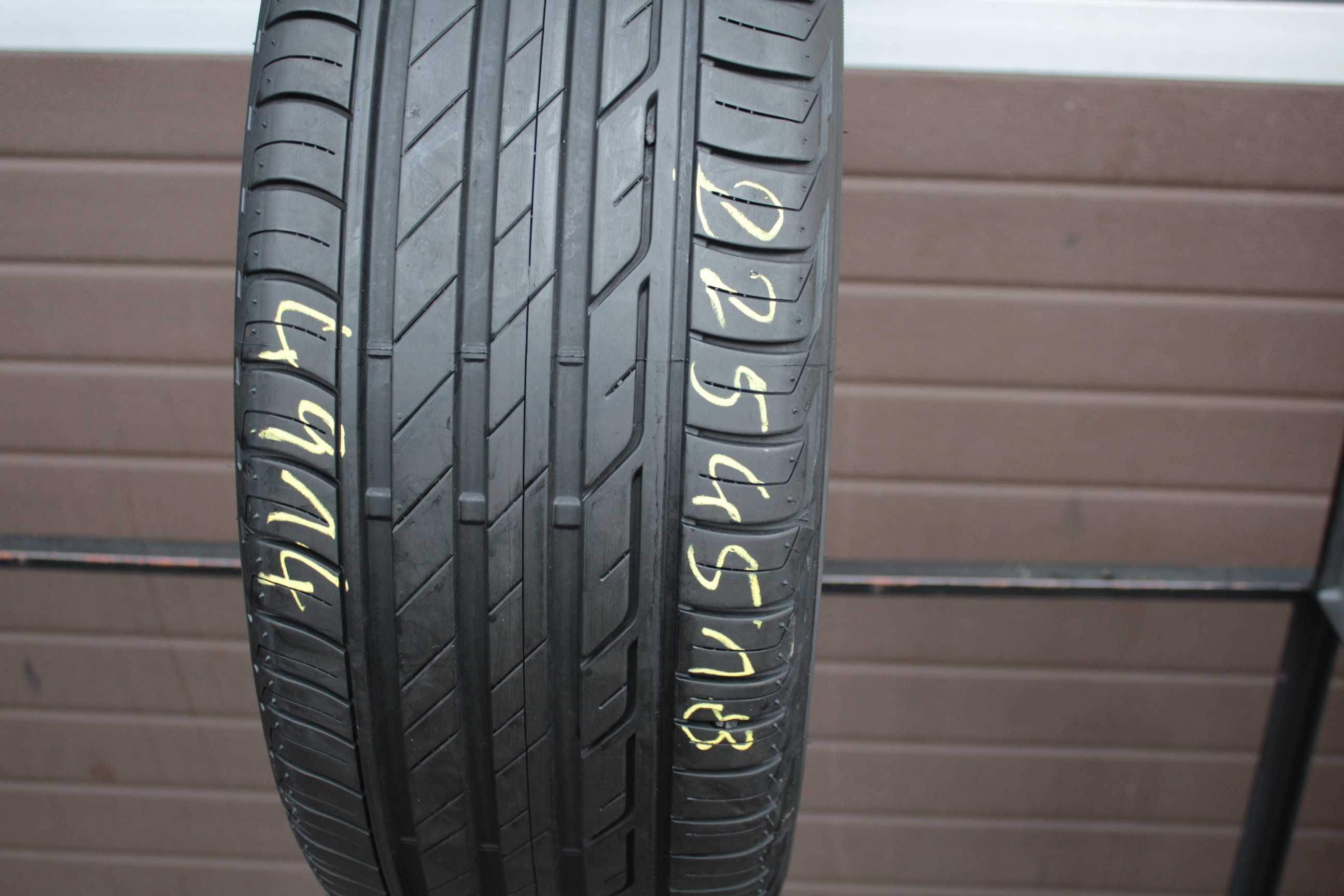 225 45 R18 Bridgestone Turanza t001