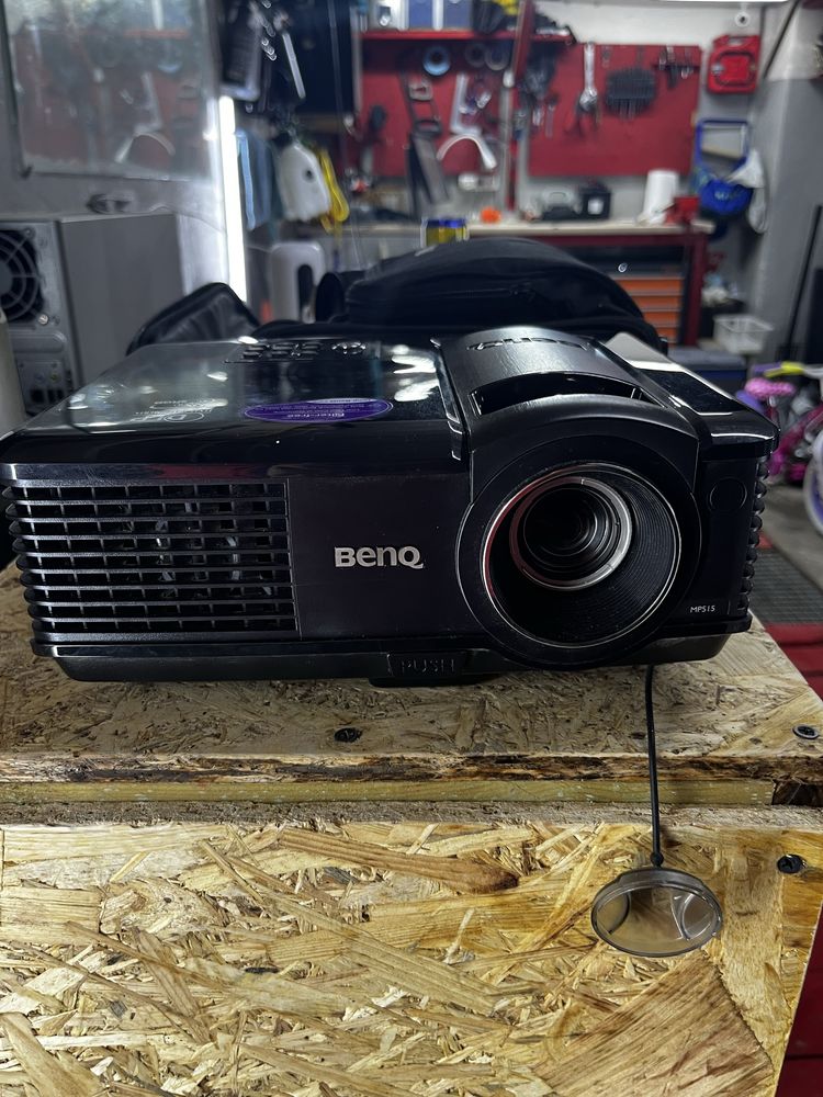 Projektor multimedialny BENQ MP611C