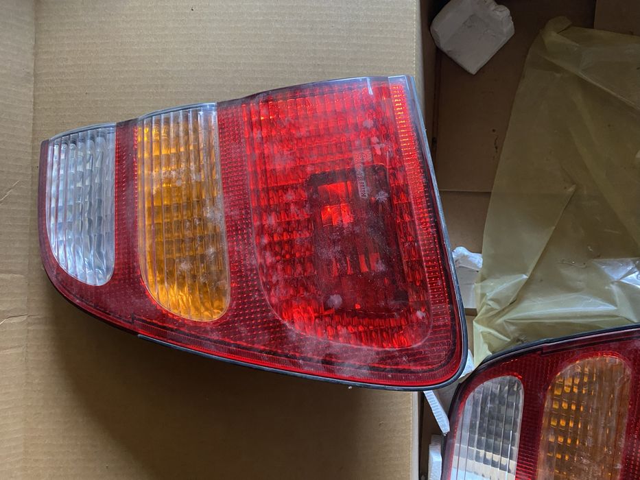 Фонарь задний  Toyota Land Cruiser 100