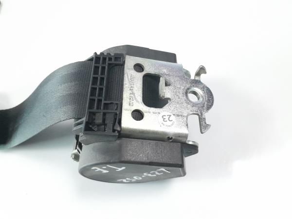 Cinto trás esquerdo RENAULT Megane III Grandtour (KZ0/1)