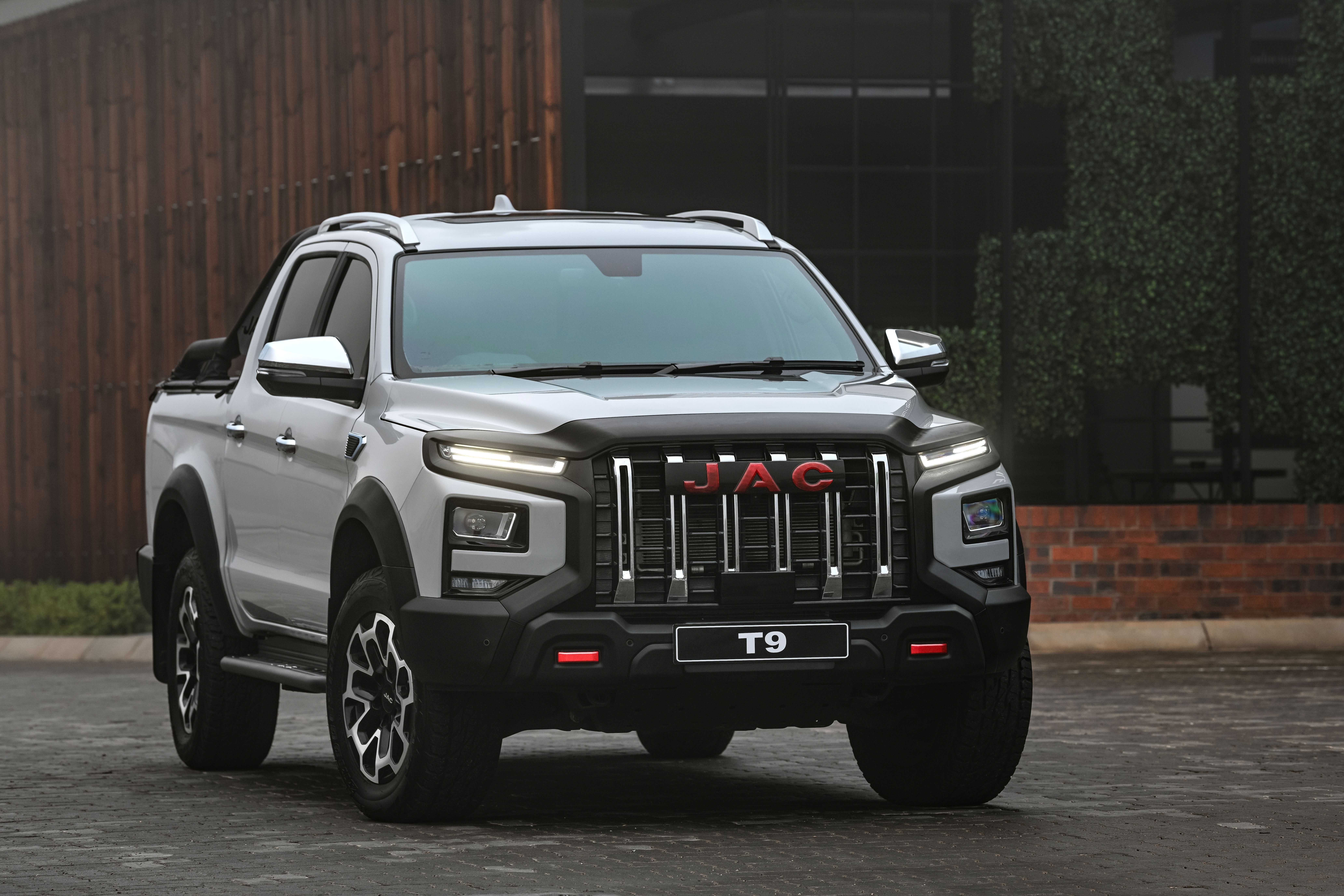 Електричний пікап JAC T9 EV 4x4 .  AUTOCHINA  Кривий Ріг .