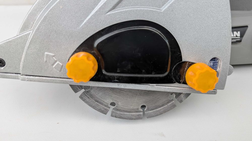 Bruzdownica Titan TTB293WCH 150mm 1700W
