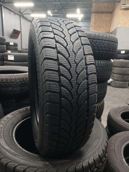 Зимові Шини БВ 195/65 R15  BRIDGESTONE  Blizzak LM-32 Склад